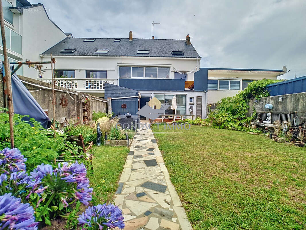 façade côté jardin - Maison à PLOEMEUR