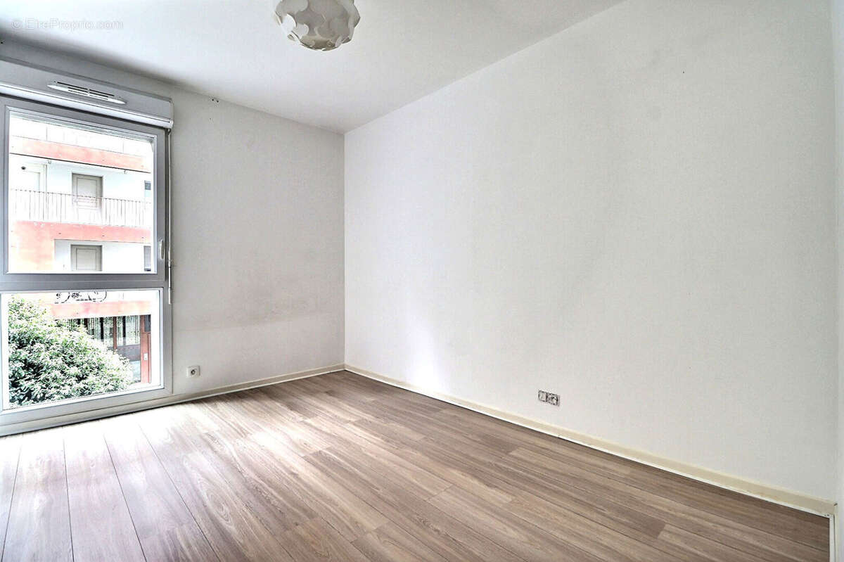 Appartement à AUBERVILLIERS