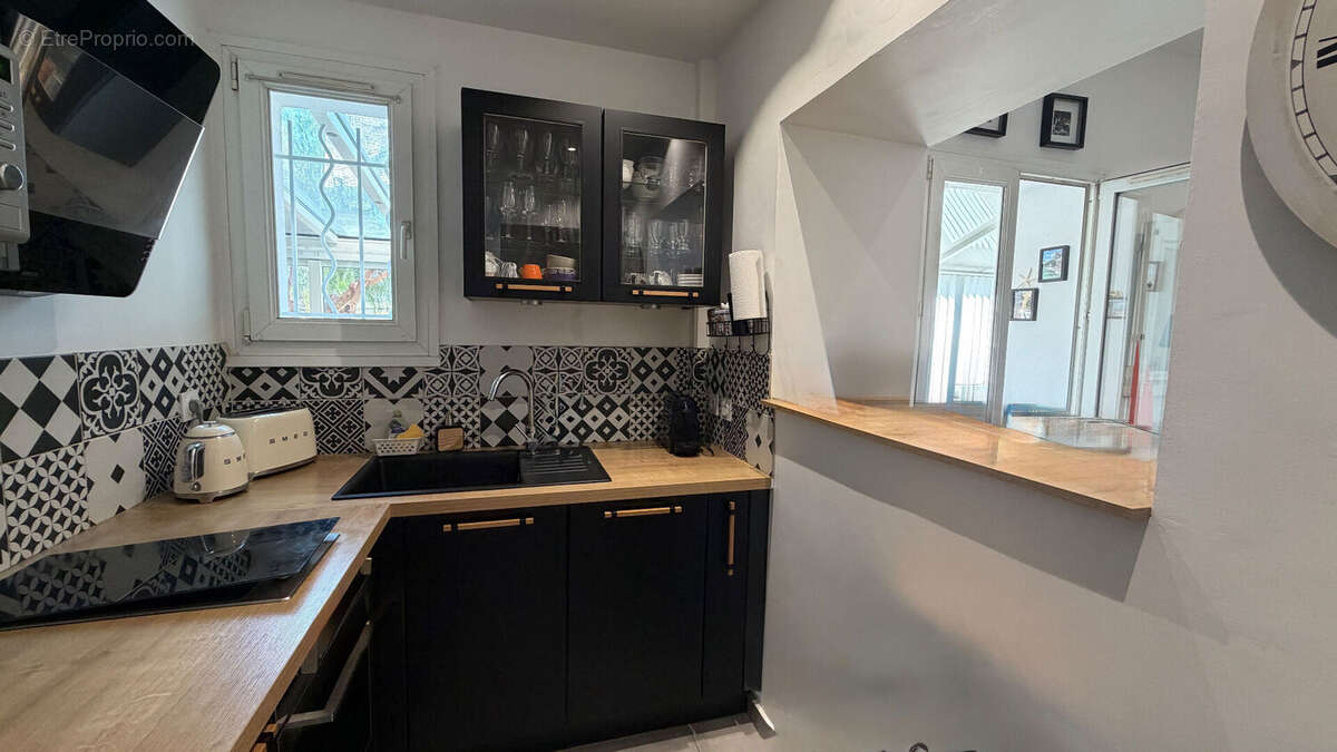 Appartement à LE CASTELLET