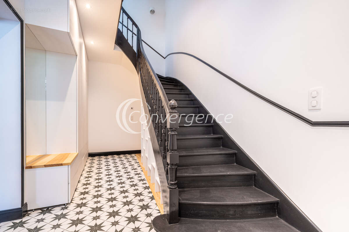 Maison de ville année 30, rénovée intégralement, 4 chambres avec jardin - photo 7