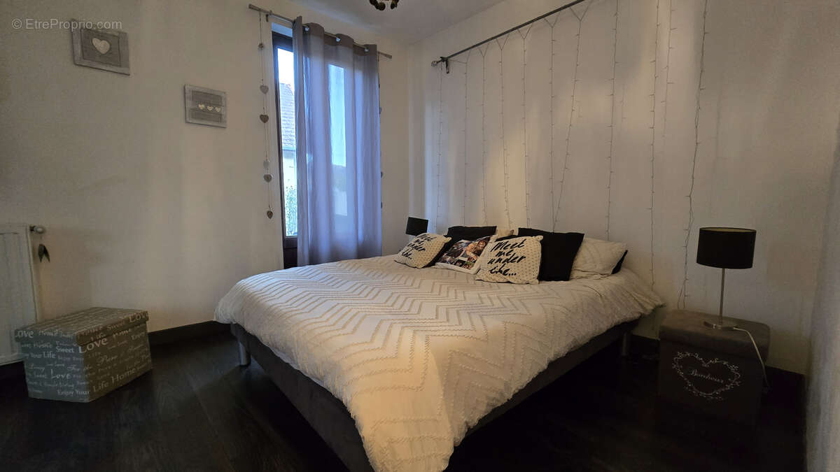 Appartement à AIX-LES-BAINS