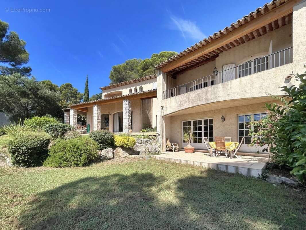 Propriété de caractère à Antibes – Quartier Eucalyptus - photo 28