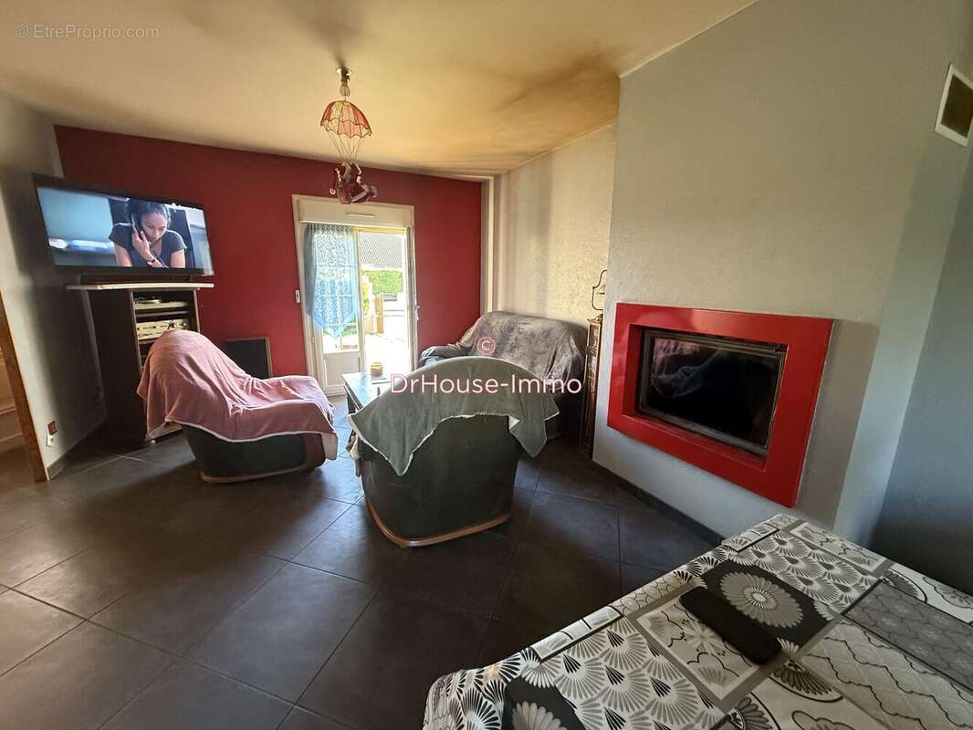 Maison 81 m² à Montierchaume  - photo 6