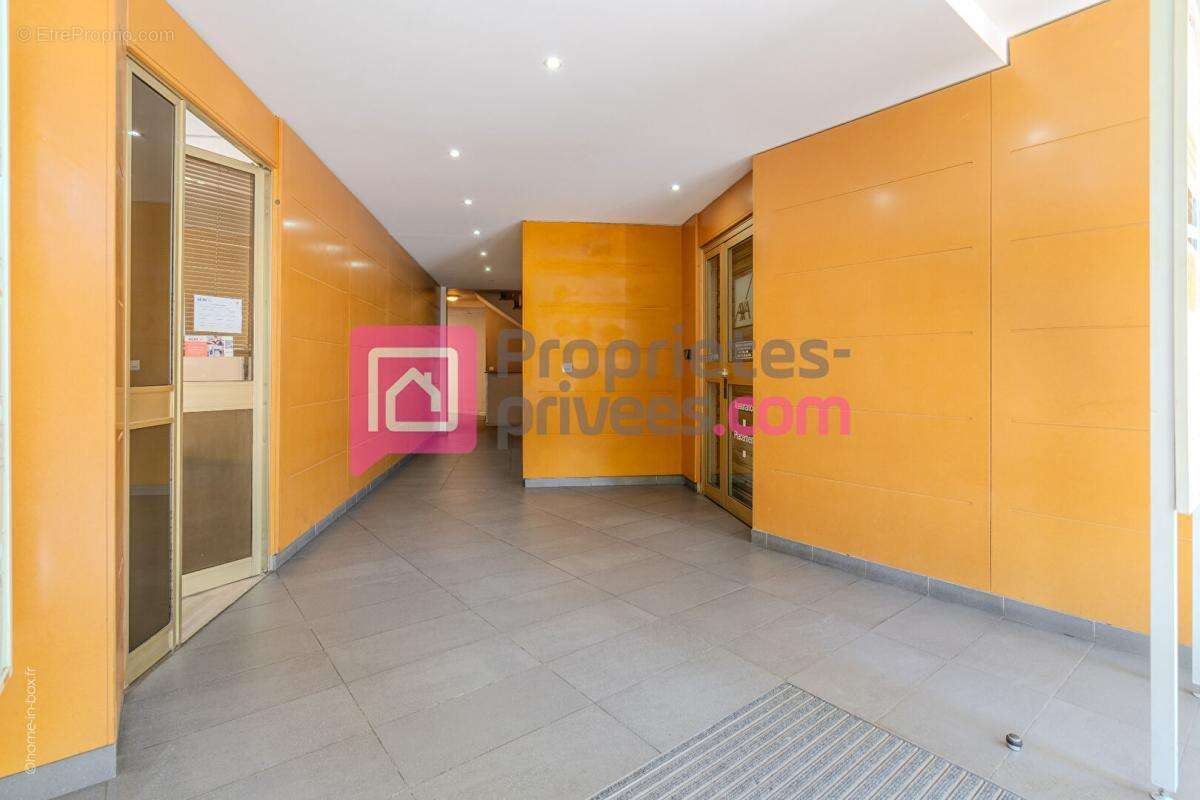 Appartement à SAINT-MAUR-DES-FOSSES