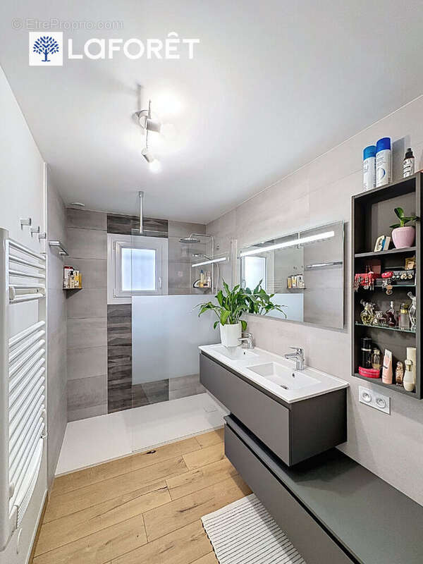 Maison à BOURGOIN-JALLIEU