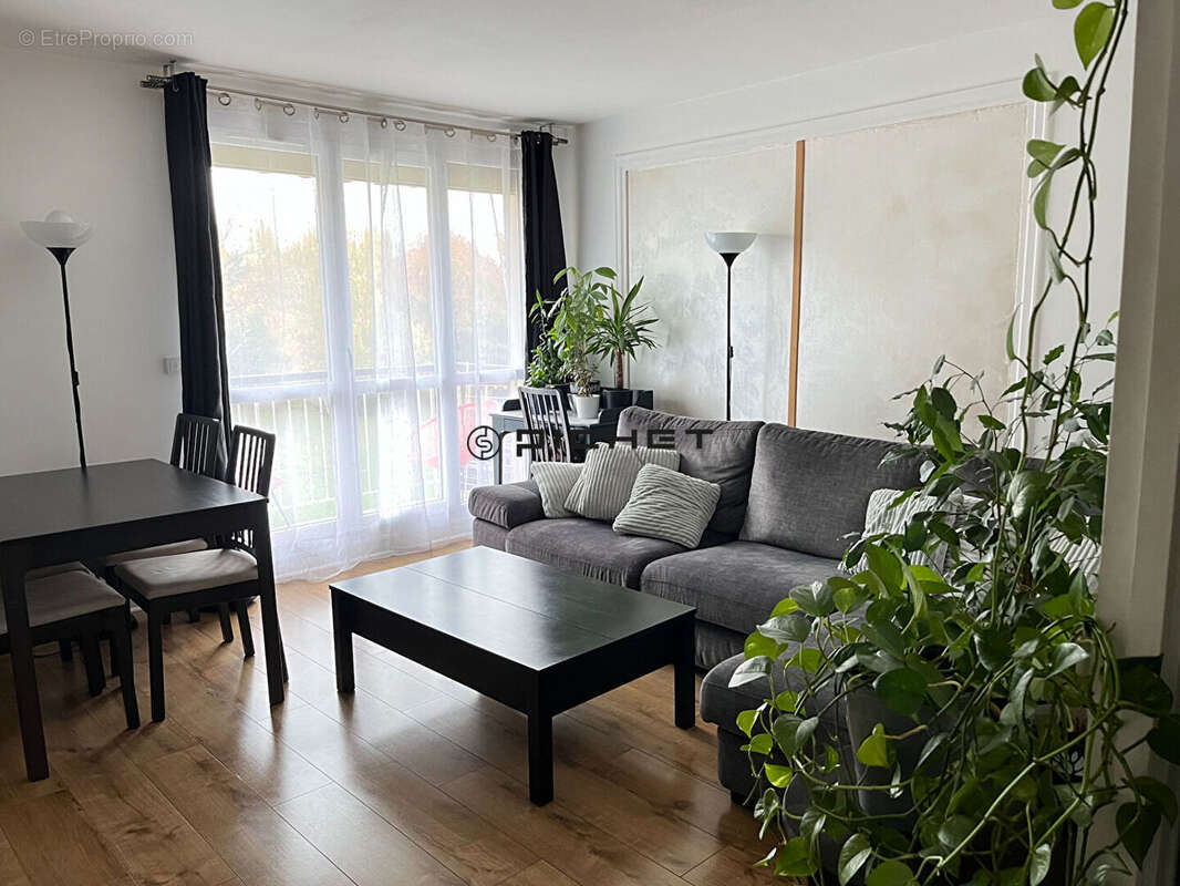 Appartement à PLAISIR