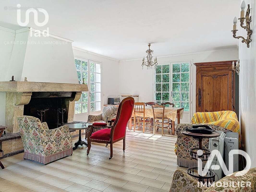 Maison 171 m² à Trigueres  - photo 6