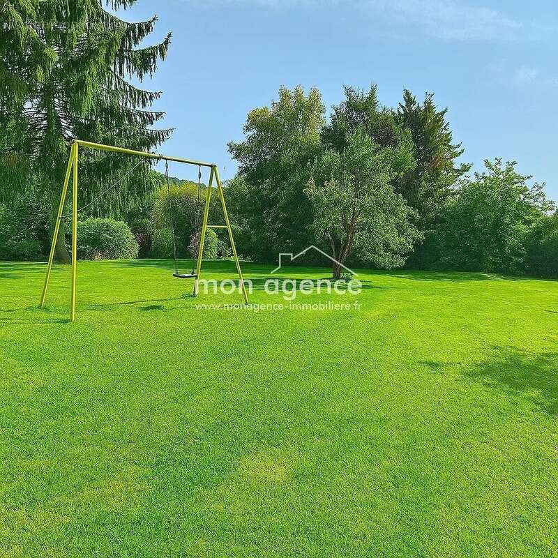 Terrain à AMFREVILLE-LA-MI-VOIE