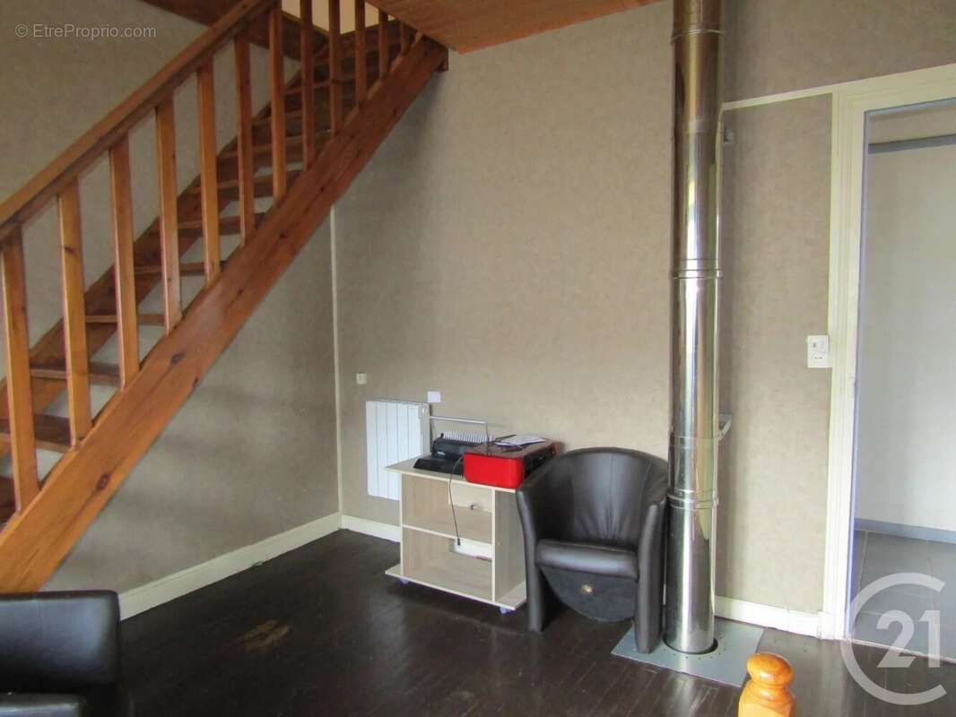 Maison à CHEF-BOUTONNE