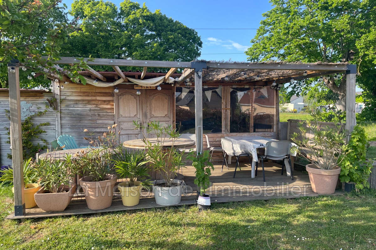Maison à ANDE