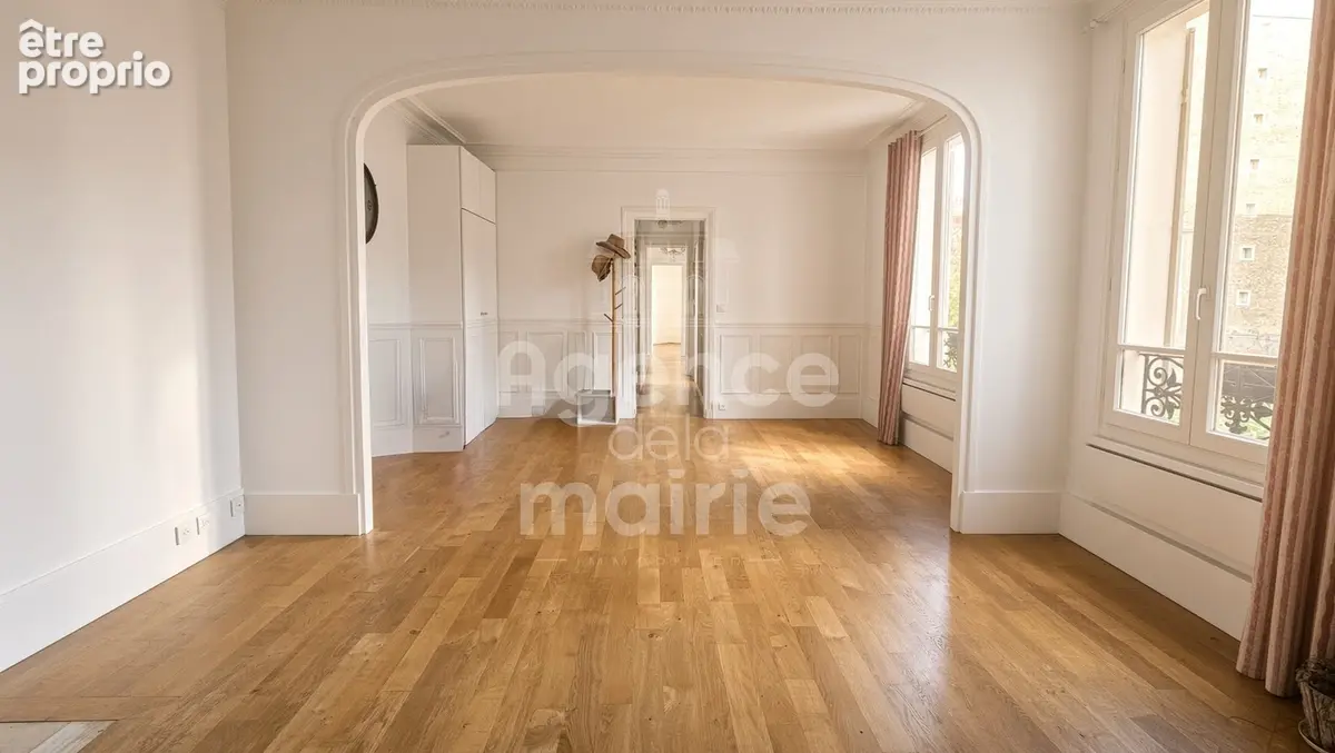 Mairie, Gare 4 pièces 2 chambres cave - photo 3