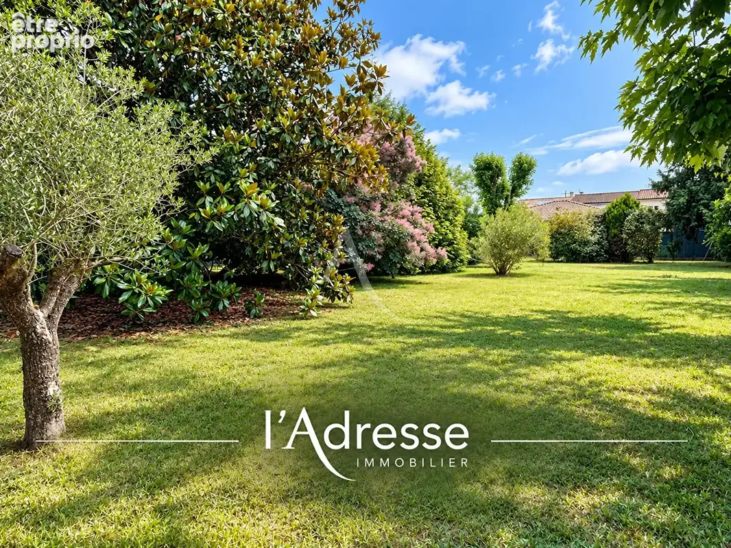 Terrain à SAINT-MEDARD-EN-JALLES