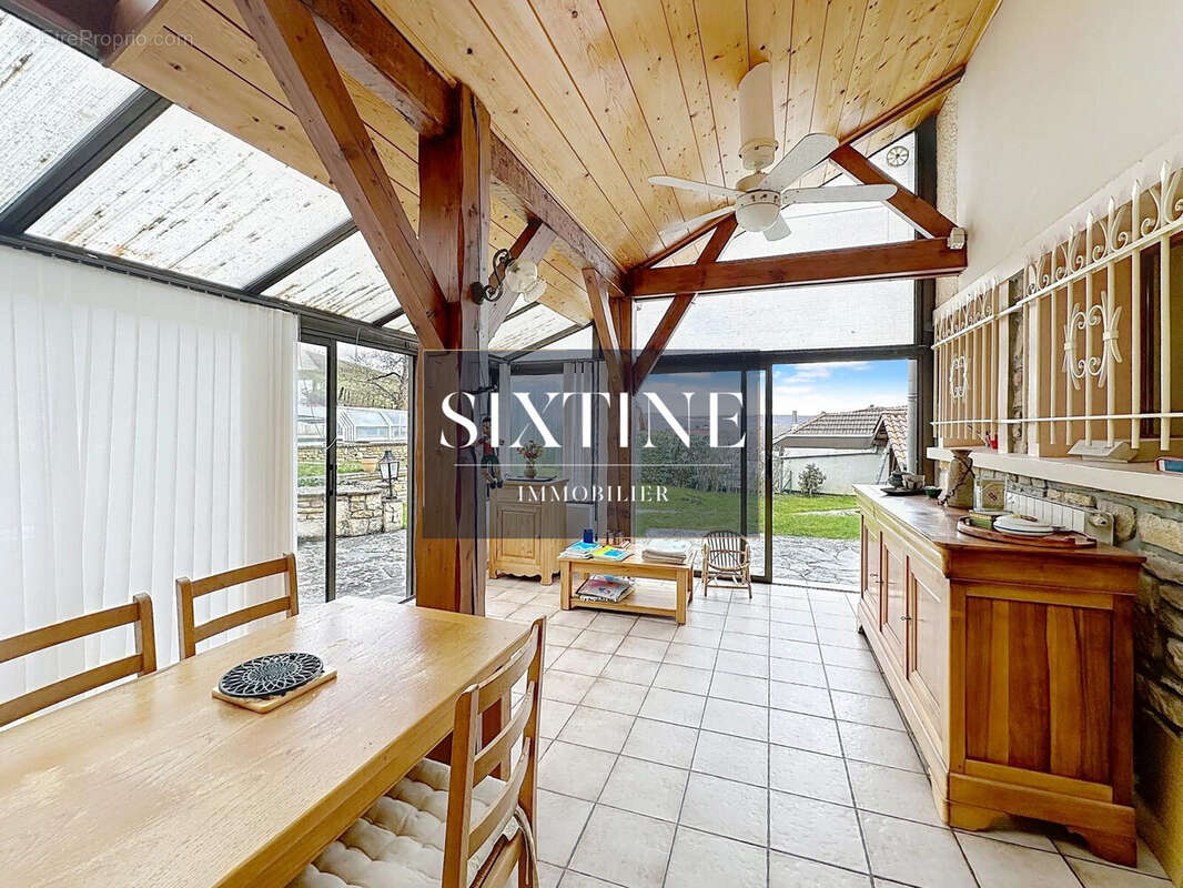 Maison à SAINT-MARCEL-BEL-ACCUEIL