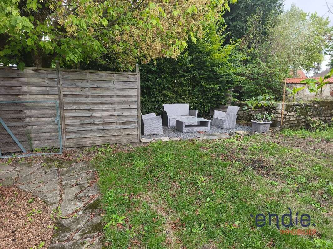 Maison à COSNE-D&#039;ALLIER