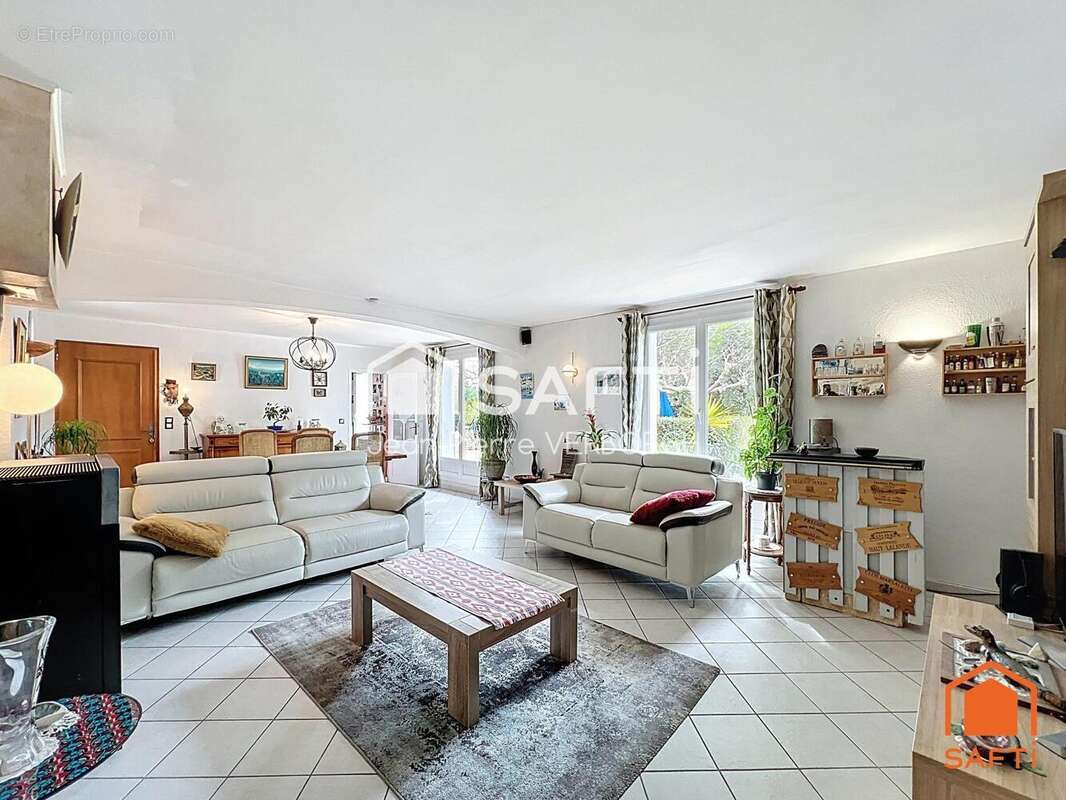 Photo 5 - Maison à REGUSSE