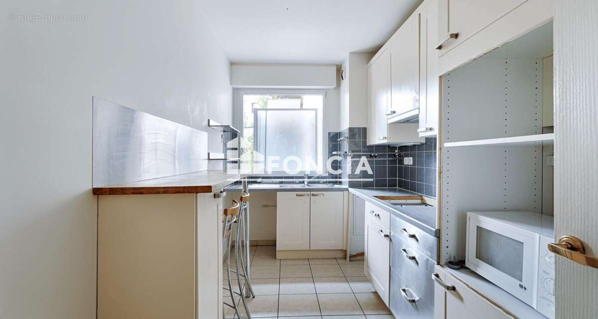 Appartement à ISSY-LES-MOULINEAUX