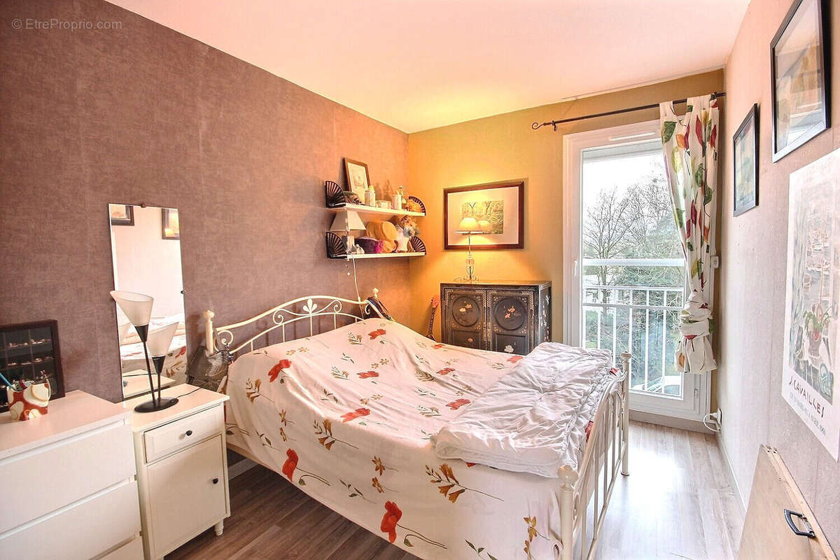 Appartement à FRESNES