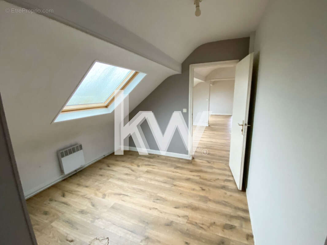 Appartement à COMBS-LA-VILLE