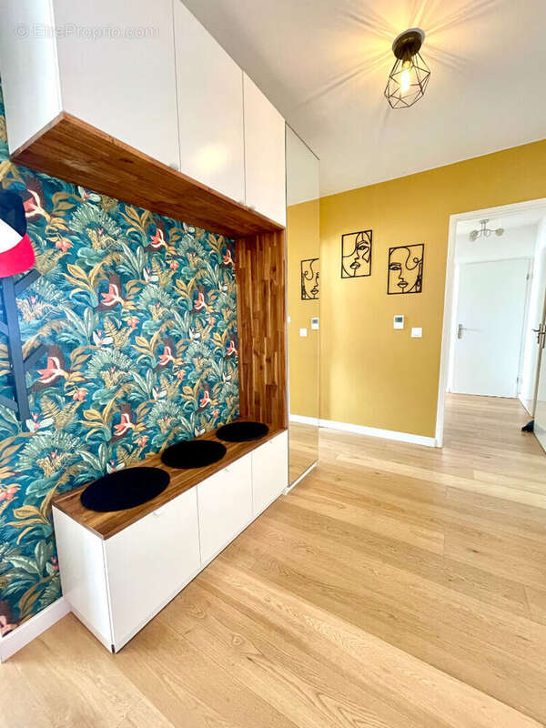 Appartement à COLOMBES