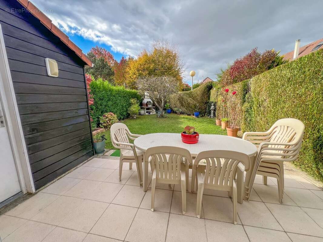 Maison à MONTIGNY-LE-BRETONNEUX