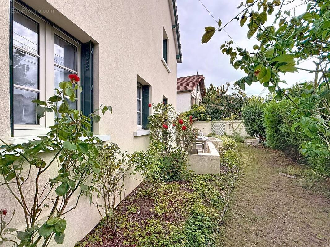Maison à CHAMPIGNY-SUR-MARNE