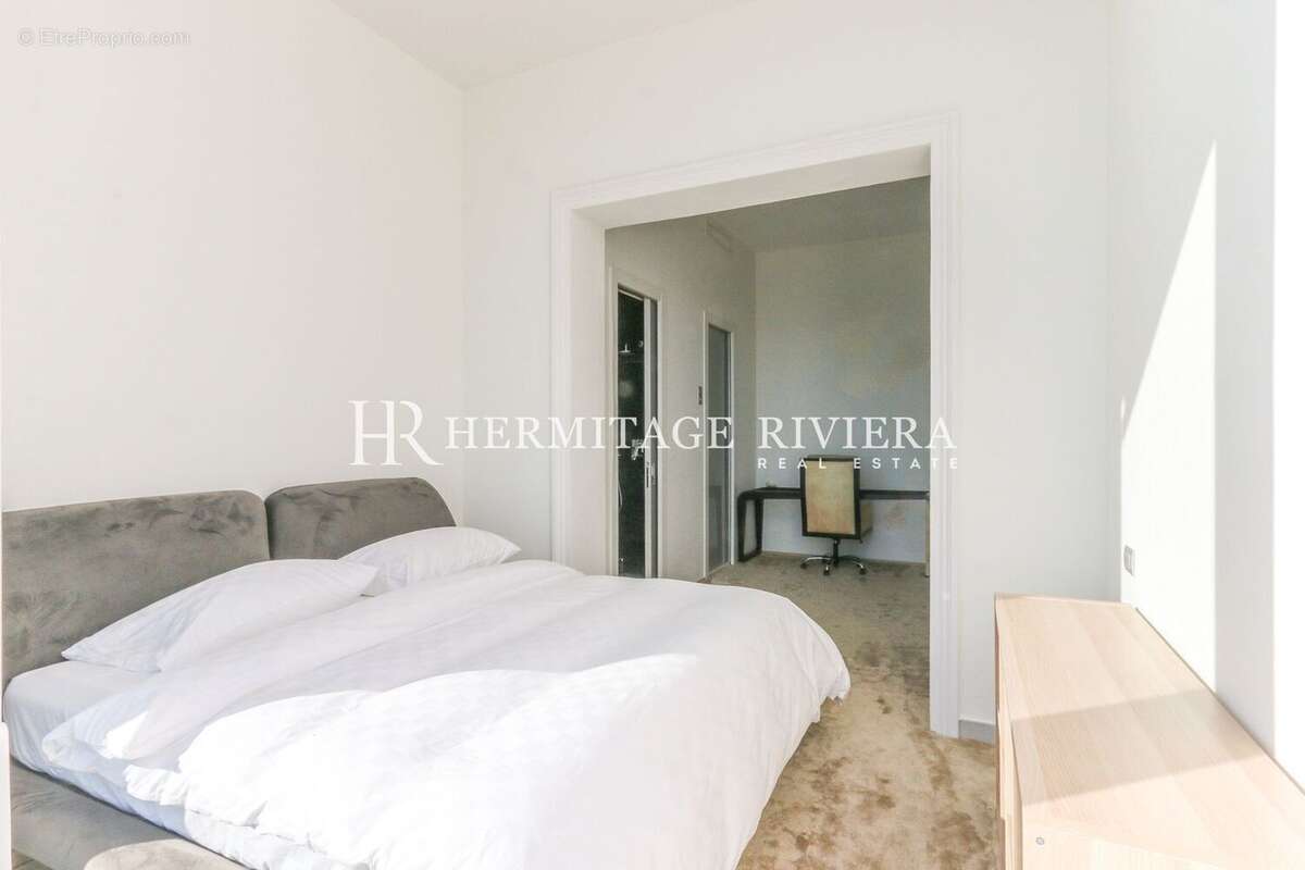 Appartement à ROQUEBRUNE-CAP-MARTIN