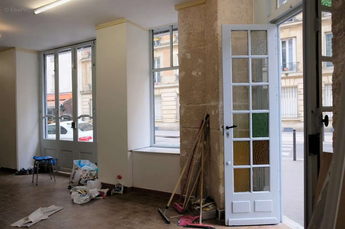 Commerce à PARIS-10E