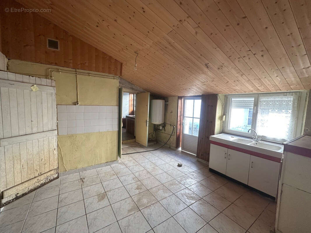 Maison à L'ILE-D'ELLE