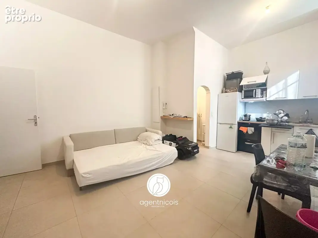 Cannes // centre ville : 2 pièces / loué / très bon état / climatisé / bd carnot - photo 4