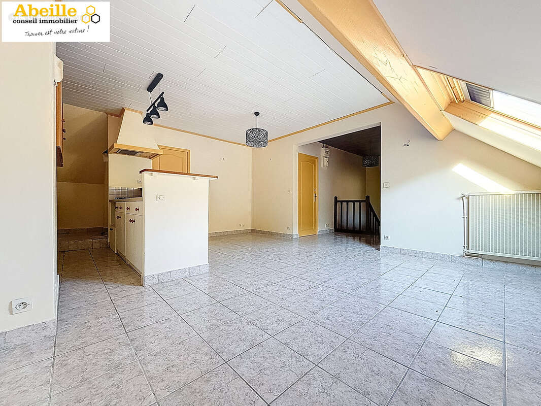 Maison traditionnelle de 116 m2 hab. sur sous-sol total terrain 531 m2 - photo 8