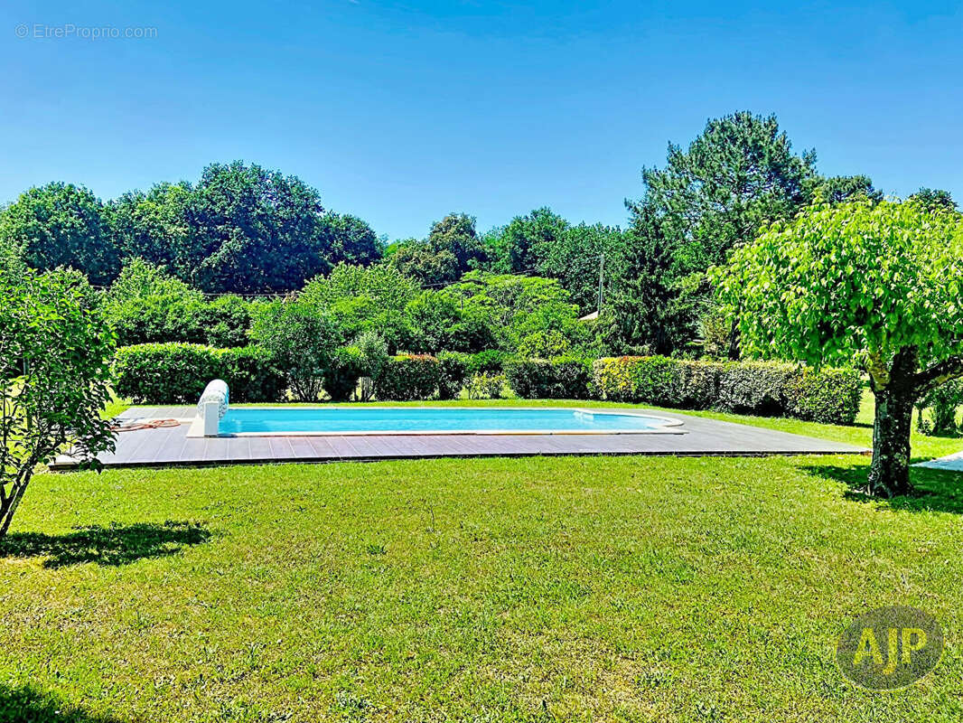 Maison à LESPARRE-MEDOC