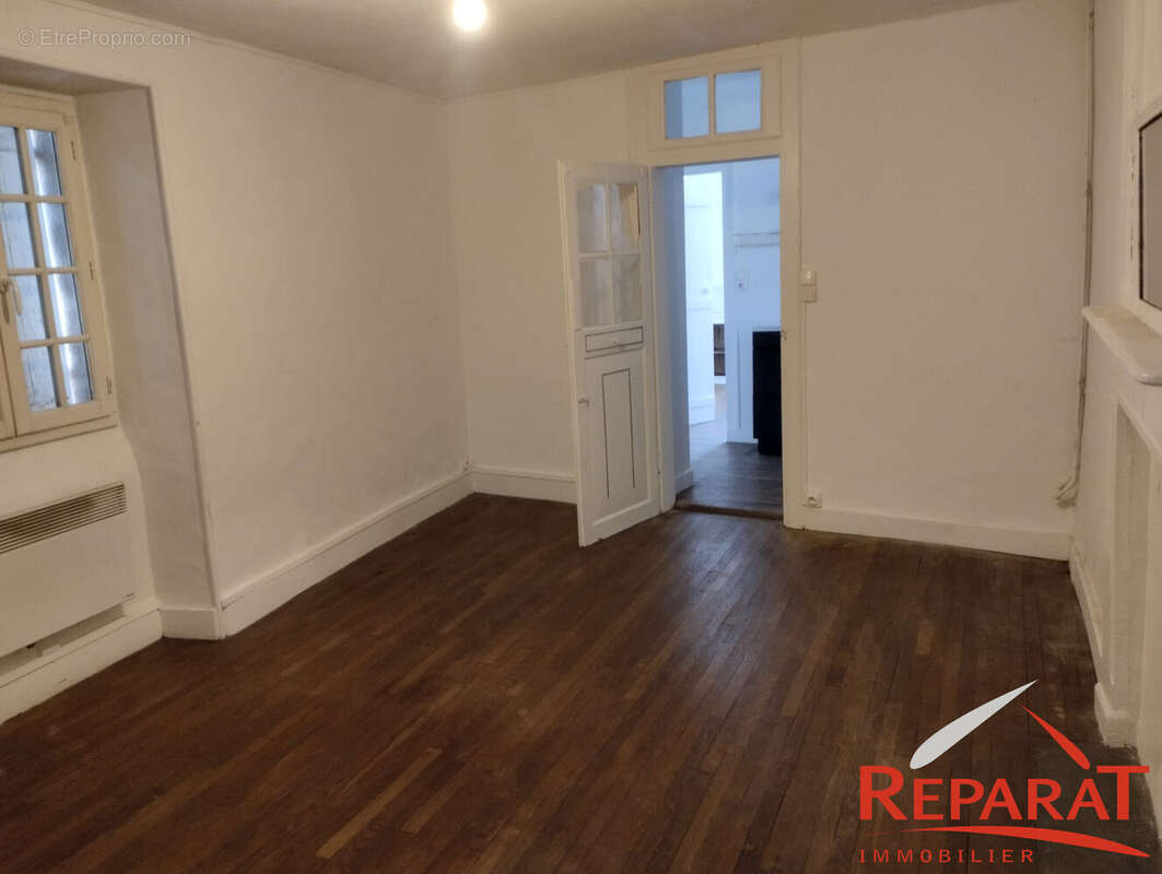 Appartement 186 m² à Juillac  - photo 6