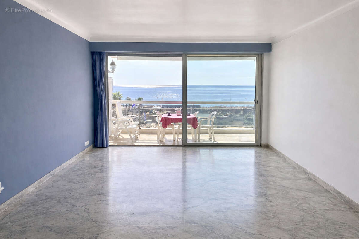Appartement à ROQUEBRUNE-CAP-MARTIN