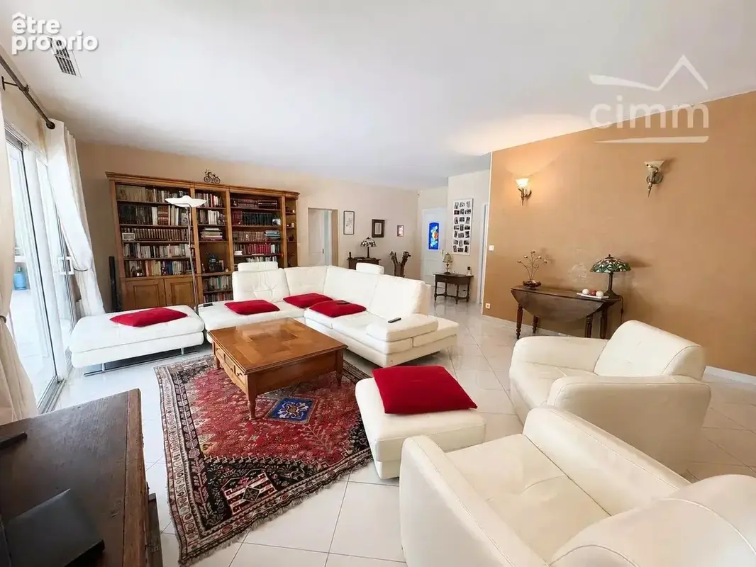 Propriété de plain-pied de 179 m² avec piscine – 2,3 hectares de terrain - photo 8