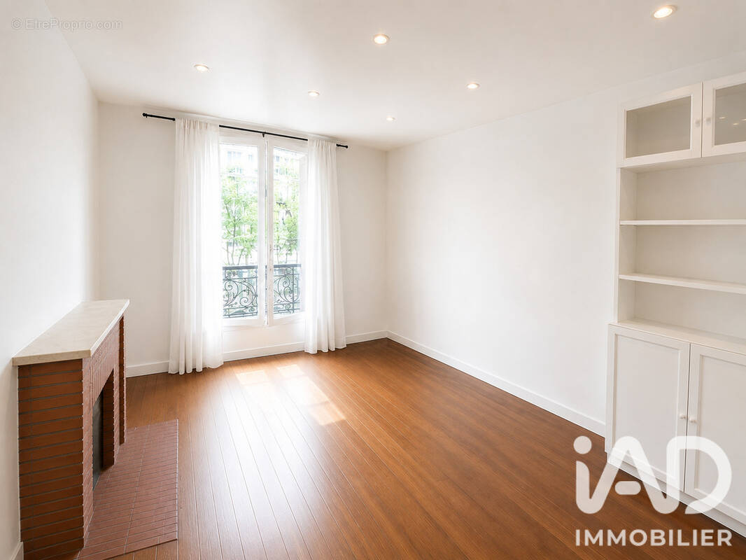 Photo 1 - Appartement à MONTROUGE