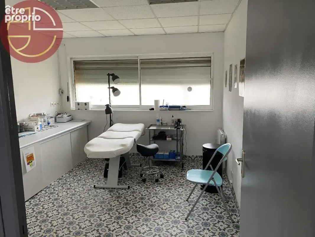 Local commercial - photo 2