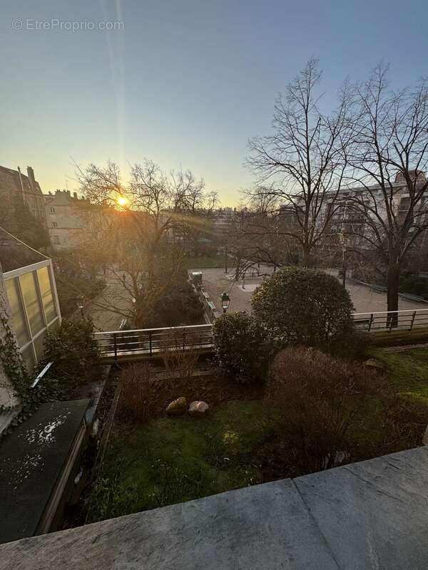 Appartement à PARIS-20E