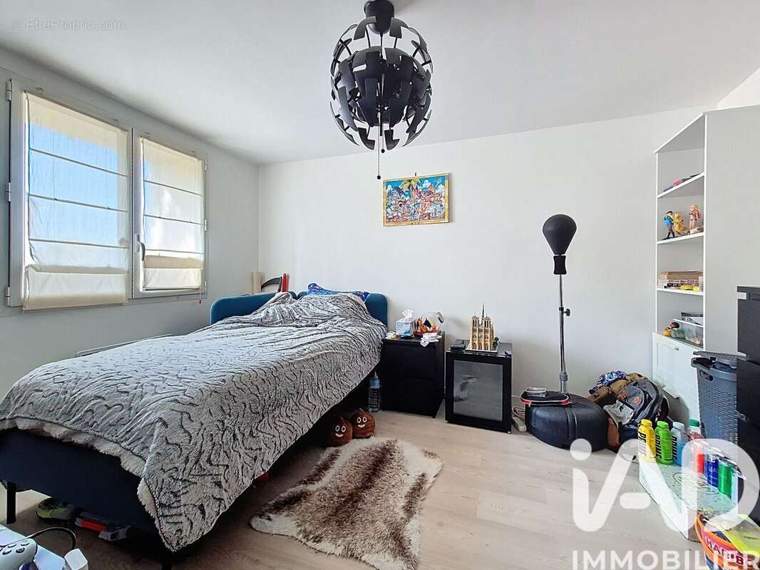 Photo 9 - Appartement à VILLEBON-SUR-YVETTE