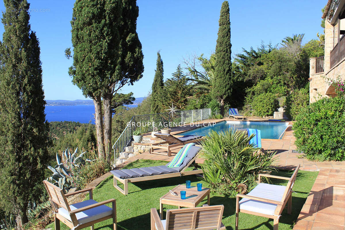 Maison à LES ISSAMBRES