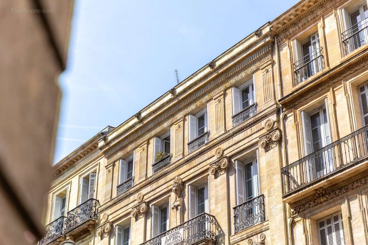 Appartement 102 m² à Bordeaux  - photo 9