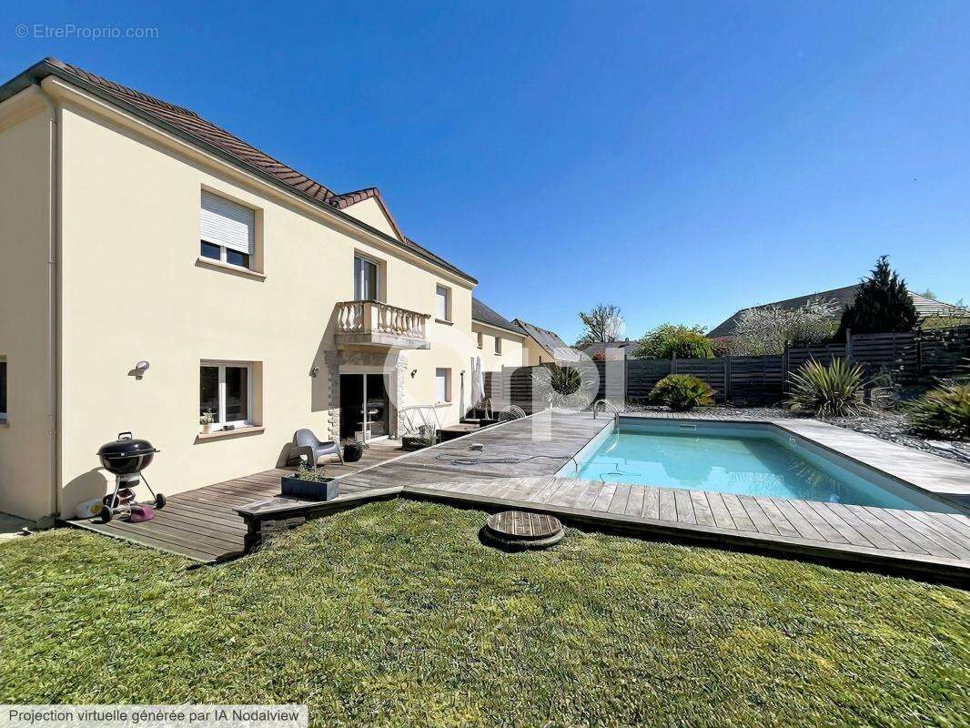 Maison à SAINT-PANTALEON-DE-LARCHE