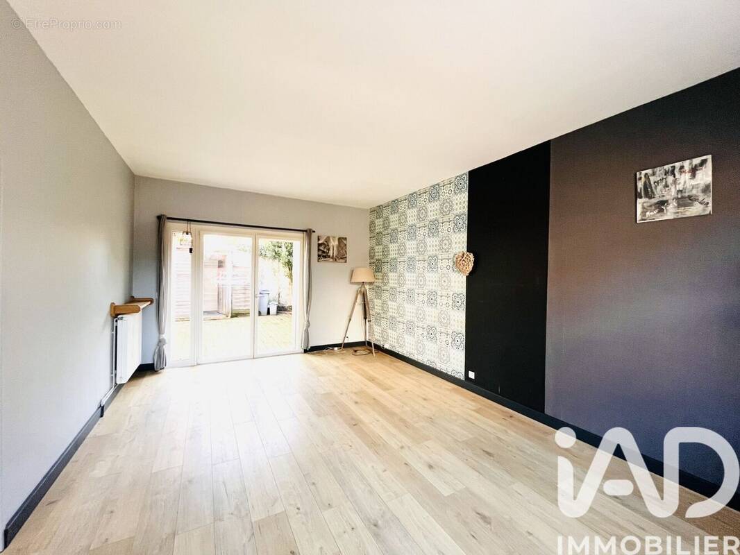 Photo 1 - Maison à VALENCIENNES