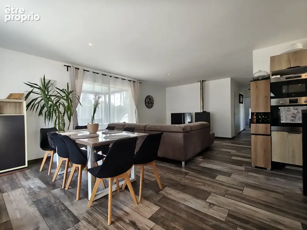 Plain-pied au calme   piscine   3 chambres   terrain 1 051 m2 - photo 3