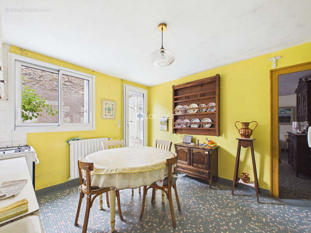 Maison à PLONEVEZ-DU-FAOU