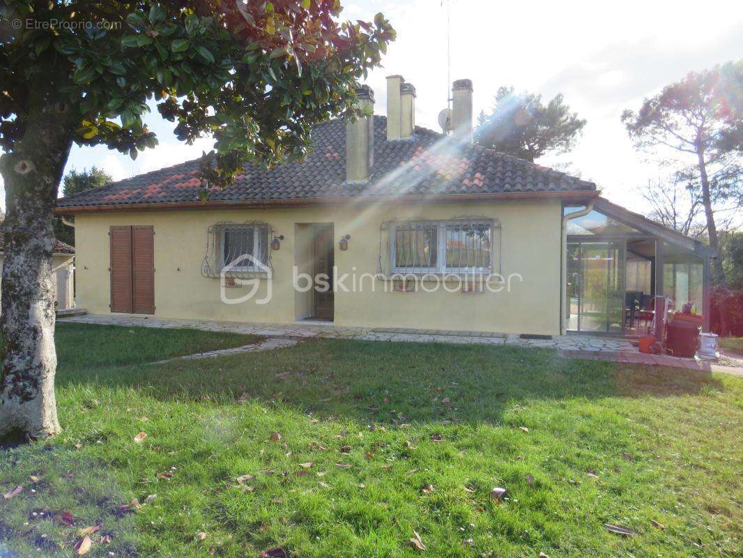 Maison plain-pied de 114 m² sur grand sous-sol - photo 11