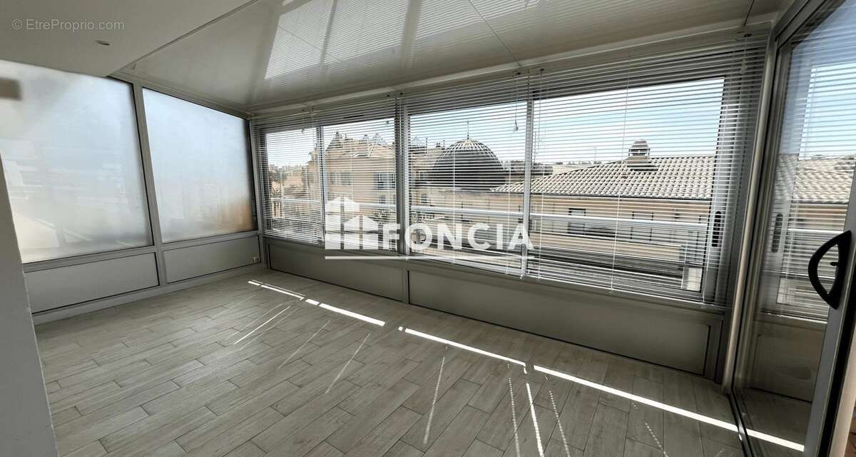 Appartement à HYERES