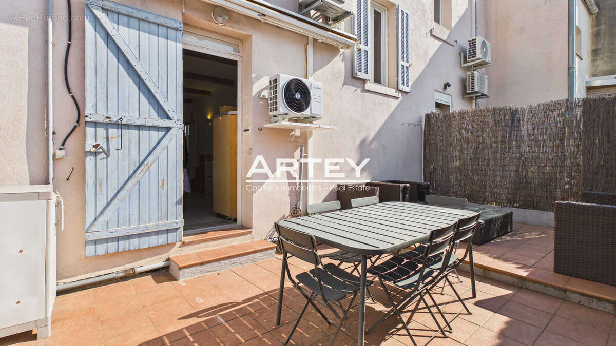 Appartement à CARQUEIRANNE