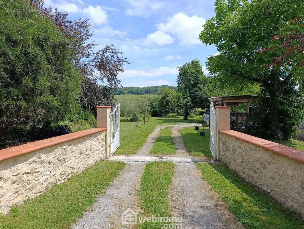Maison 240 m² à Roquebrune  - photo 52
