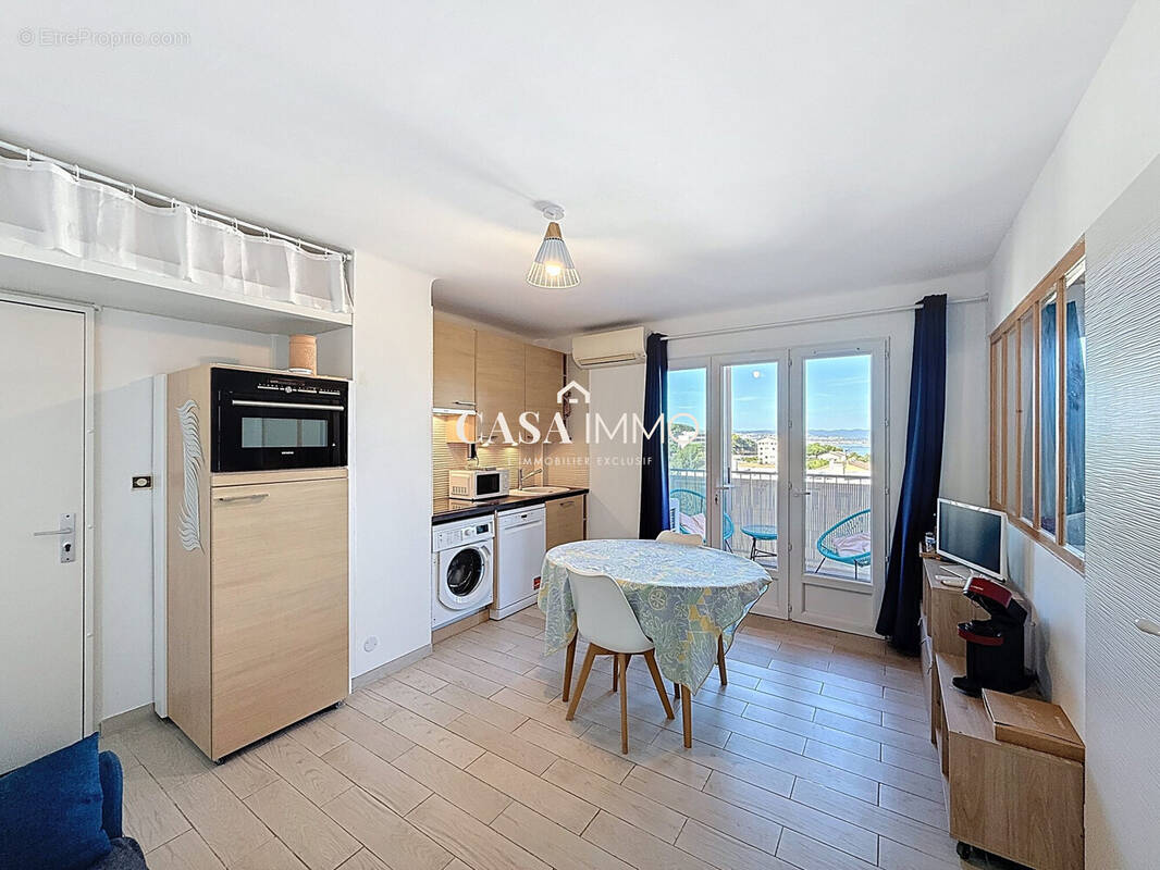 Appartement à HYERES