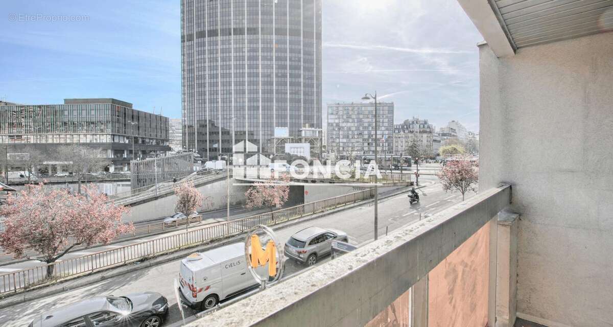 Appartement à PARIS-15E